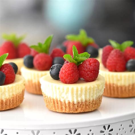 Easy Mini Cheesecakes - Full Kitchen Recipes