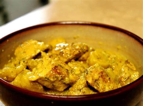 How To Make Jamaican Curry Chicken Roti - foodrecipestory