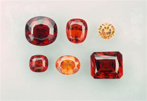 garnet  price  jewelry information igs