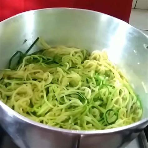 Macarrão de Abobrinha Receita Natureba