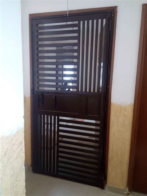 Color Coated Mild Steel Black Bedroom Door For Home Thickness 20 Mm