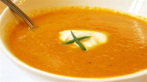 Aromatic Carrot Soup Parade