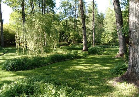 Saint Sauvant Les Portes Des Jardins Souvrent Le Temps Dun Week End