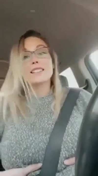 MILF Titty Drop In Car Dissyvidssfw
