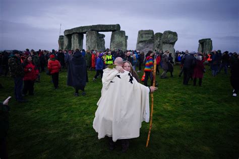 In Pictures: Winter solstice celebrated at Stonehenge | The Standard