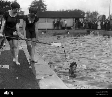 Tonbridge pool Black and White Stock Photos & Images - Alamy