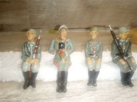 Elastolin Figure General Und Soldaten Sitzen Catawiki