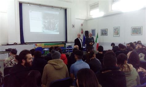 A Scuola Con La Guardia Di Finanza Via Al Progetto Casteddu On Line