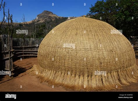 Swaziland Umhlanga Reed Dance Stock Photo - Alamy