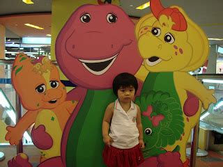 Choo's Family ~~~~: Barney Live Show @ United Square