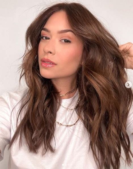 Morena Clara Combina Com Que Cor De Cabelo - Descubra as cores de cabelo que mais combinam com as morenas - Eu Total