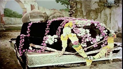 Nafrat Ki Duniya Ko Video Song Haathi Mere Saathi Rajesh Khanna