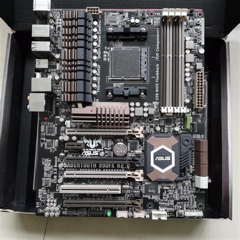 ASUS TUF SABERTOOTH 990FX R2 0 マザーボード AMD 990FX Socket AM3 ATX ASUSTeK