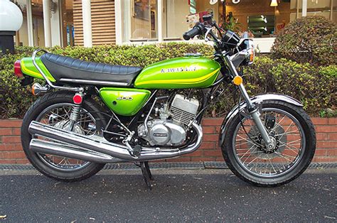 秀逸なる、世界のクラシックバイクが集結する 日本唯一の専門店！！