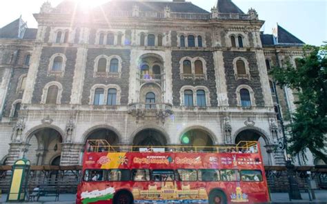 City Sightseeing Budapest: Hop-On, Hop-Off Bus Tour