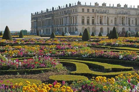 Visit the Château de Versailles, the residence of the kings of France