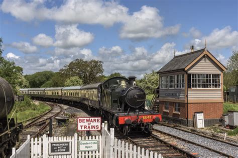 Arriving Collett T No Arrives At Totnes W Flickr