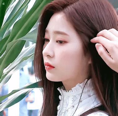 Top 20 nữ Idol Kpop hot nhất tại Nhật 2020 Cả tổ đội Twice vẫn thua mỹ nhân này Nhạc quốc tế