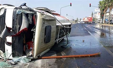 Mazot Y Kl Tanker Devrildi Bin Litre Yak T Yola Akt G Ndem Haberleri