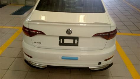 Spoiler Trasero Para Vw Jetta Con Puntas Decorativas