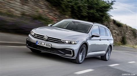 2020 Volkswagen Passat Gte Variant Plug In Hybrid Eu Spec Front Three Quarter Caricos