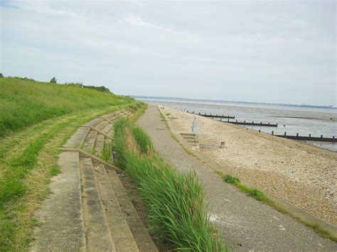 Notes from Kent's Hoo Peninsula: Grain Beach, Isle of Grain