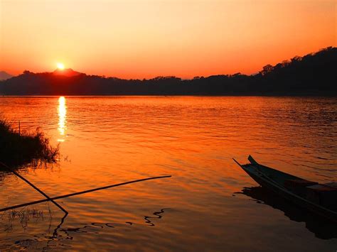 Chasing Sunset at Mekong River, Laos | life to reset