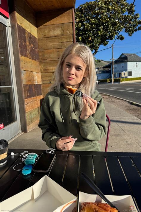 ATK Galleria Performed By Nicole Nichols Nude Gallery CoedCherry