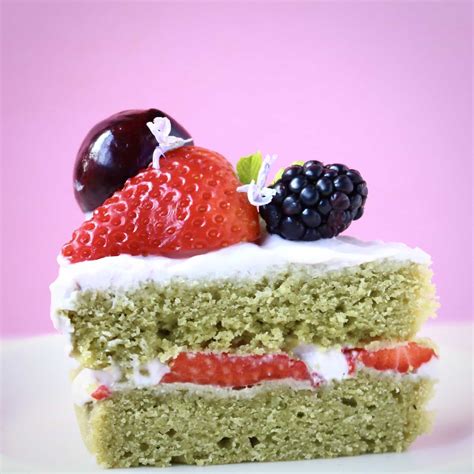 This Gluten Free Vegan Matcha Strawberry Sponge Cake Comes With The