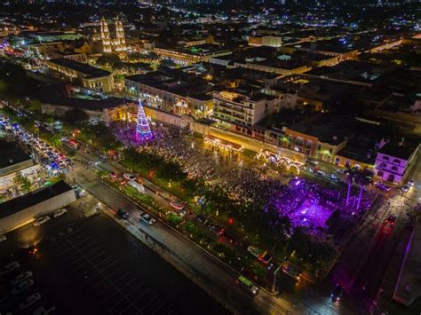 Con El Encendido Del Rbol Navide O Monumental La Gobernadora Layda