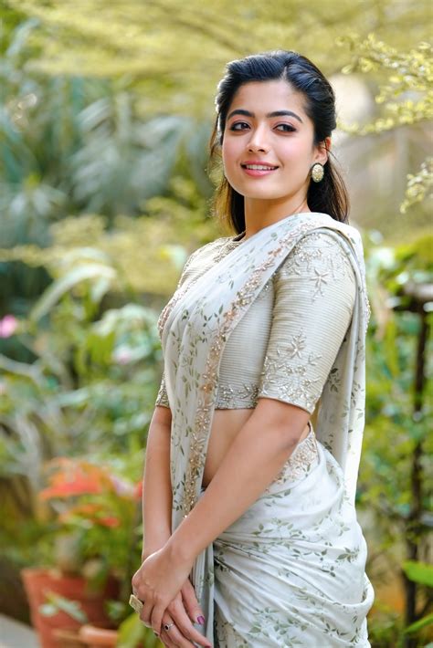 Rashmika Mandanna New Hot Photos in Saree - Gallery