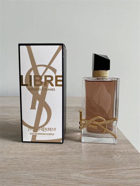 Libre Flowers Flames Yves Saint Laurent una novità fragranza da