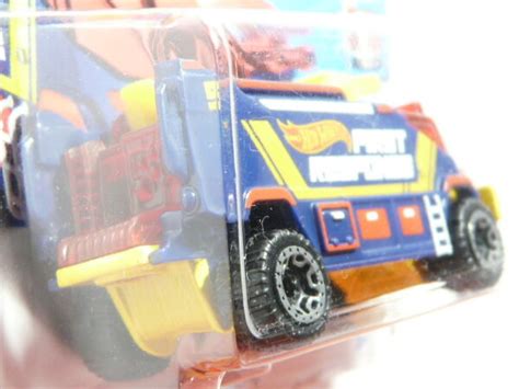 HOT WHEELS RUNWAY RES Q ESPORTSVIAN