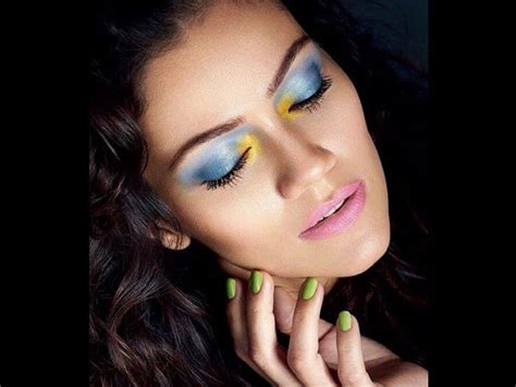 Srk Fan Co Star Waluscha De Sousa Hot Bikini Photoshoot For Fhm April