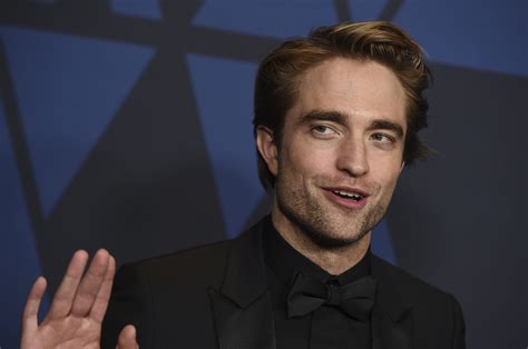 Robert Pattinson is declared "Most Handsome Man" because... math? | 106