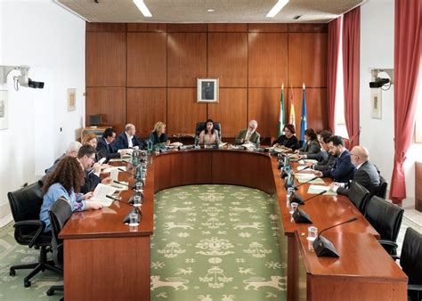 La Mesa Del Parlamento Andaluz Nombra A Manuela Moro Como Nueva