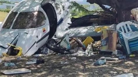 Avioneta se sale de la pista y mata a un niño en playa de Santa Marta