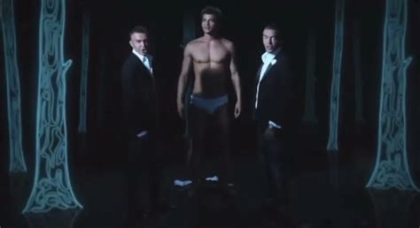 Embarrassment CMNM Hot Model Stripped Naked ThisVid