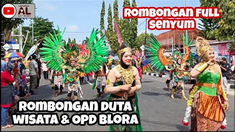 Kirab Budaya Hari Jadi Blora Full Senyum Rombongan Duta Wisata