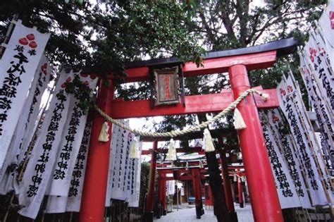 おちょぼさん千代保稲荷神社の初詣2025の混雑と口コミは？屋台も調査