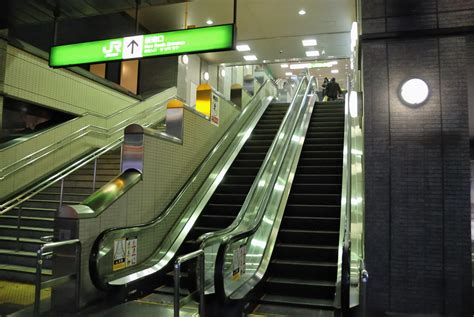 Jr Shibuya Station New South Entrance This Area Is Relativ Flickr