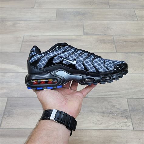 Мужские и подростковые кроссовки Найк Эйр Макс Плюс | Nike Air Max Plus ...