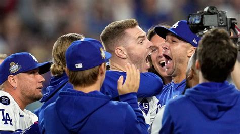 Freddie Freemans Walk Off Grand Slam Gives Dodgers Game 1 World Series