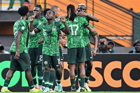 Copa Africana de Nações Nigéria vence Angola e vai à semifinalJogada