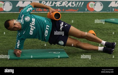 SÃO PAULO SP 04 01 2019 TREINO DO PALMEIRAS The player Arthur