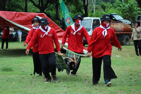 Kampung Siaga Bencana Melakukan Simulasi Penanganan Bencana Di Dadapan