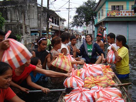 Disaster Relief Community Work for Typhoon Ondoy - Rayomar Management Inc.