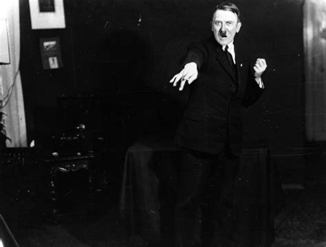 Hitler Rehearsing His Speech In Front Of The Mirror 1925 Rare