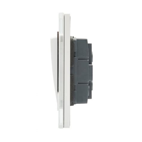 Retrotouch Crystal Pg Retractive Pulse Light Switch Gang White