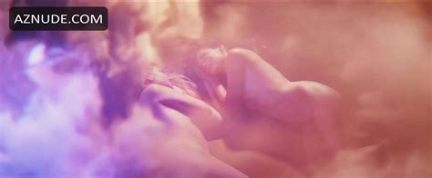 HANNAH GROSS Nude AZNude